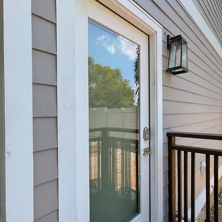 Holiday home Modern Duplex - 1 Mile From Robust Nightlife