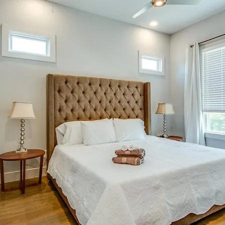 Modern Duplex - 1 Mile From Robust Nightlife Holiday home Nashville