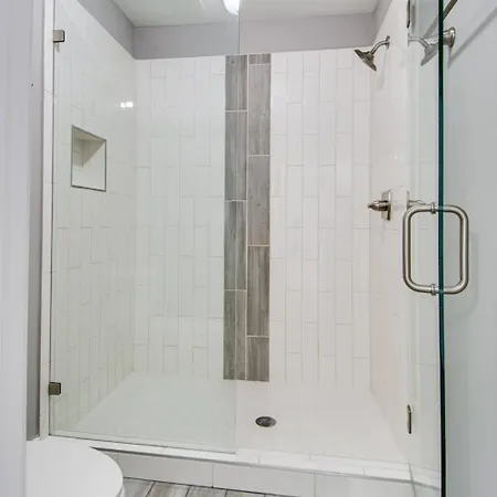 Side By Side Townhomes In East Holiday home