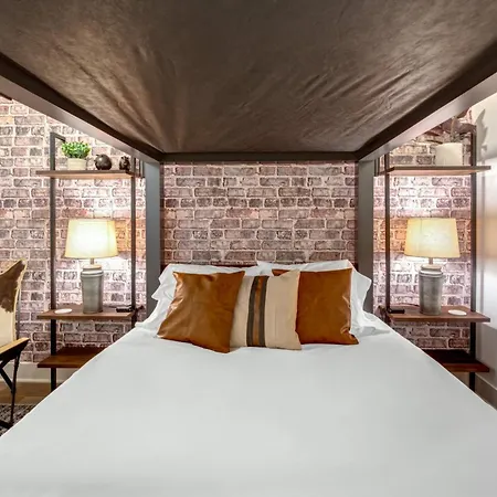 Holiday home Trendy Close To Nissan Stadium Nashville