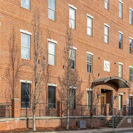 Chic And Modern West End Living Holiday home Nashville