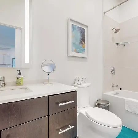 Illume 108 Apartment