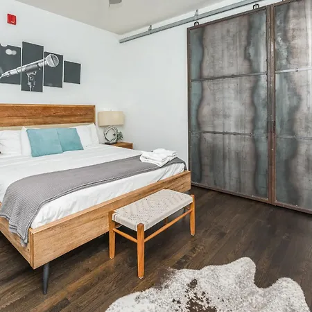 Electric Geometric - Fit For 4 Nashville