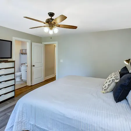 Centrally Located Cozy Pet Friendly * Nashville