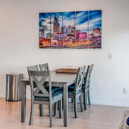 Eve Apartment *