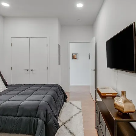 Eve Apartment