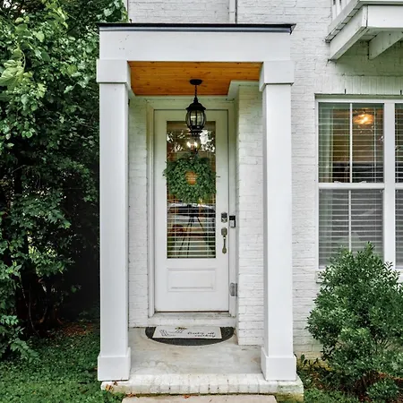 Downtown Oasis Sleeps 12 And 1 And A Half Miles To Broadway Nashville