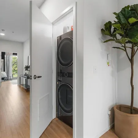 Riverview With Garage And Balcony And Walk Downtown Holiday home Nashville