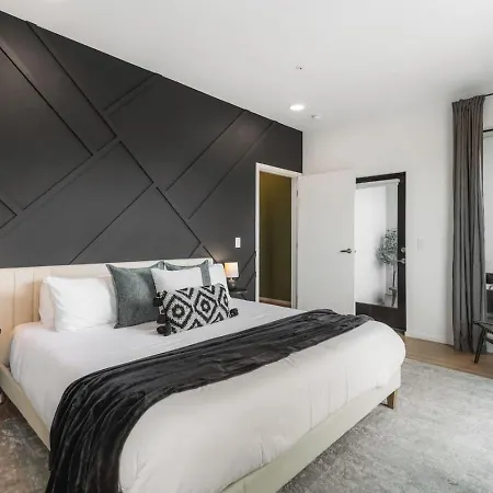 Riverview With Garage And Balcony And Walk Downtown Holiday home Nashville