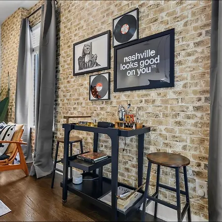 Stylish Midtown Near Vanderbilt & Parthenon * Nashville
