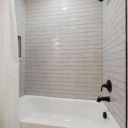Nash Urban Oasis With Rooftop And Modern Amenities Nashville