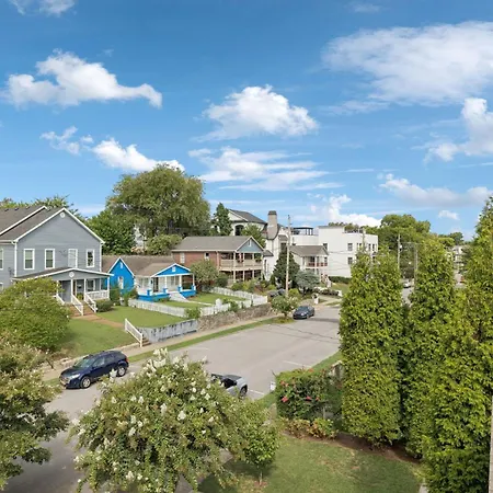 Nash Urban Oasis With Rooftop And Modern Amenities Holiday home *