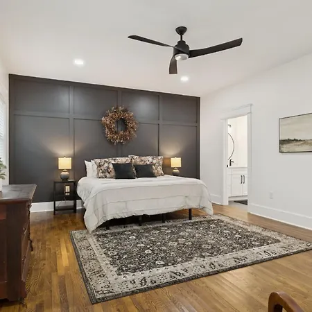 Holiday home Nash Urban Oasis With Rooftop And Modern Amenities *