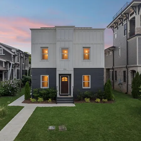 Nash Urban Oasis With Rooftop And Modern Amenities Holiday home