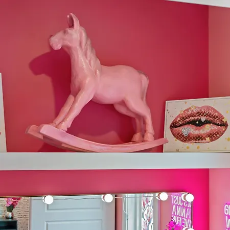 Apartment Pink Honky-tonk Karaoke Stage, Pink Glam & Bar Nashville