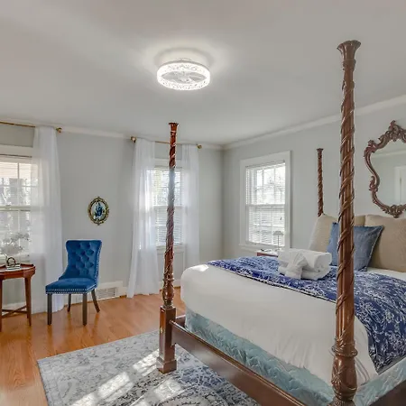 Charmed Manor * Nashville