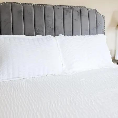 Relaxing 3br Retreat 15 Minutes To Broadway *