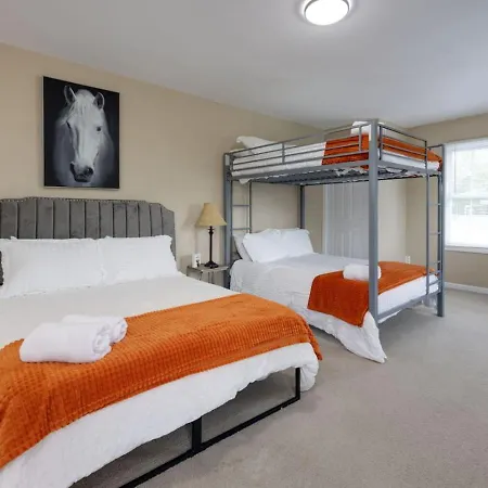 Relaxing 3br Retreat 15 Minutes To Broadway
