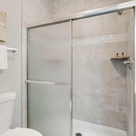 Centennial Park Getaway - 2bdrm Nashville