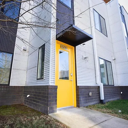 Apartment Nashvilles Wildwest Getaway