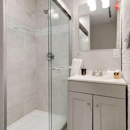 Parthenon Getaway - 2bdrm *