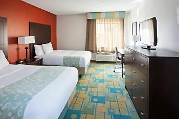 La Quinta By Wyndham Airport Hotel