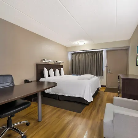 Red Roof Plus+ Airport 3* Nashville