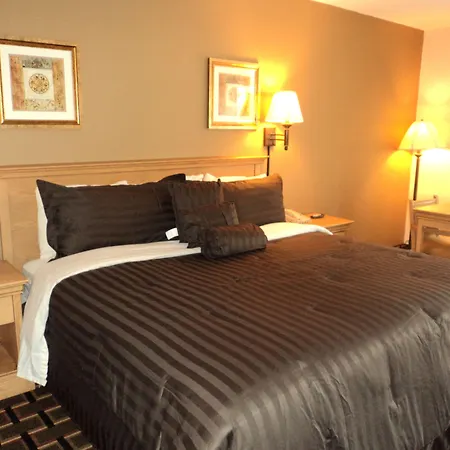 Americas Value Near Downtown Motel 2*