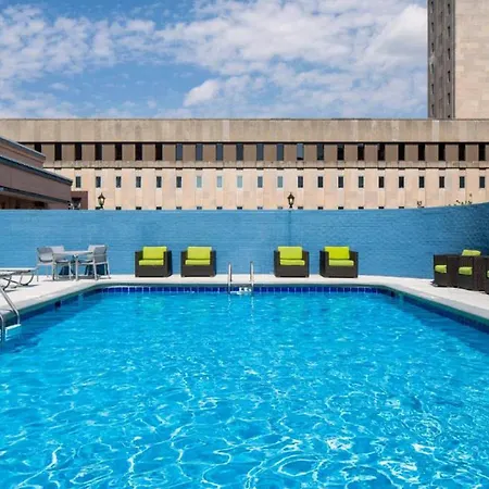 Express Nashville-downtown - Broadway By Ihg Hotel Nashville
