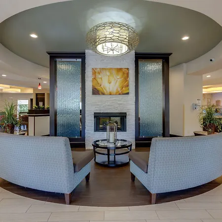Club & Hotel 3*