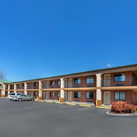 Lodge Econo Near Percy Priest *