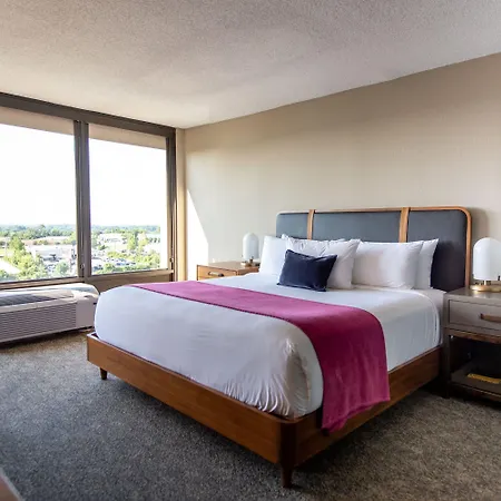 Delta By Marriott Airport Hotel 3*