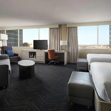 Doubletree By Hilton Downtown Hotel Nashville