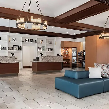 Hotel Embassy By Hilton Airport 4*