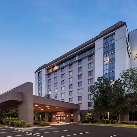 Embassy By Hilton Airport