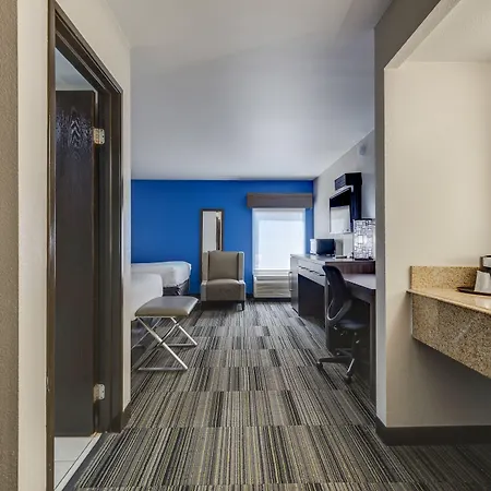 Hotel Alexis And