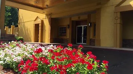 Red Lion & Airport Hotel