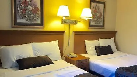 Hotel Red Lion & Airport