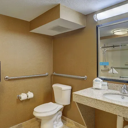 Hampton Nashville-i-24 Hickory Hollow 3*