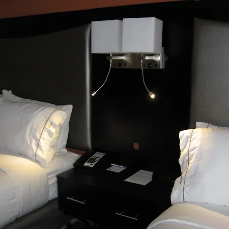 Express & Southeast - Antioch By Ihg