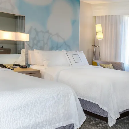 Courtyard By Marriott At Opryland 3*