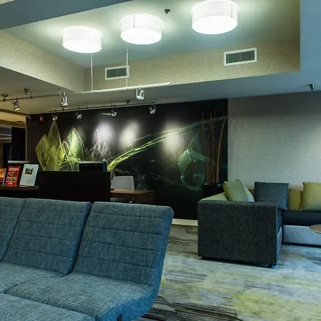 Courtyard By Marriott At Opryland 3*