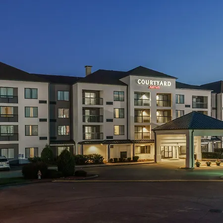 Courtyard By Marriott At Opryland