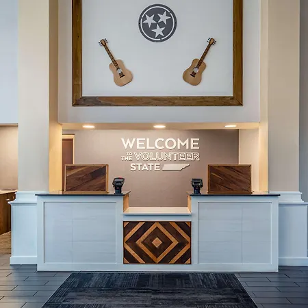 Hampton & Nashville-vanderbilt-elliston Place 3*