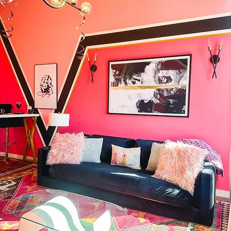 Holiday home Dolly's Glam Getaway - Glittering Gem Near Broadway Nashville