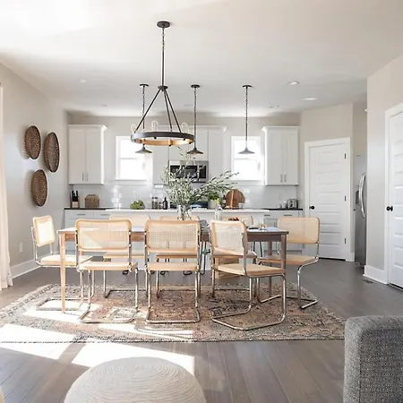 Cherokee By Avantstay Apartment
