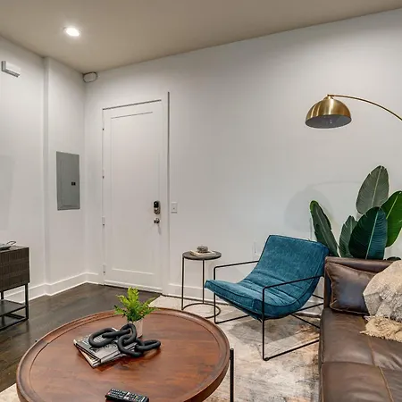 Lofts At 30th - Urban - 6 Mins To Broadway Holiday home *