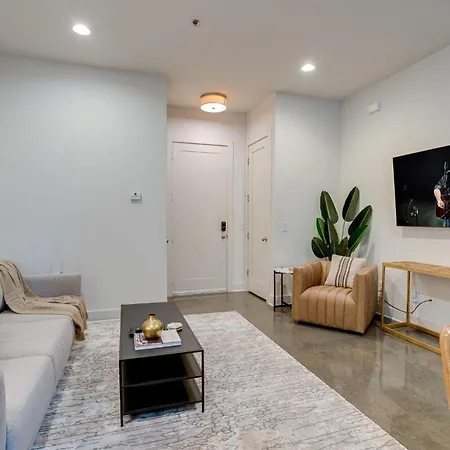 Lofts At 30th - Modern Escape - Mins To Broadway Holiday home Nashville