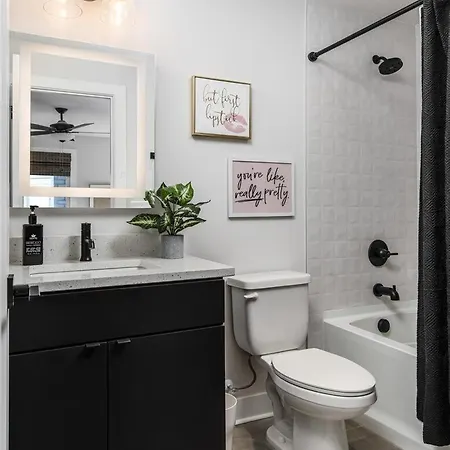 Holiday home Urban Row - Rooftop Hottub - Heart Of Gulch Nashville