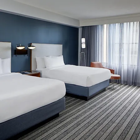 Courtyard By Marriott Downtown Hotel 3*